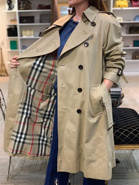 burberry trenchcoat edinburgh|trenchcoat burberry female.